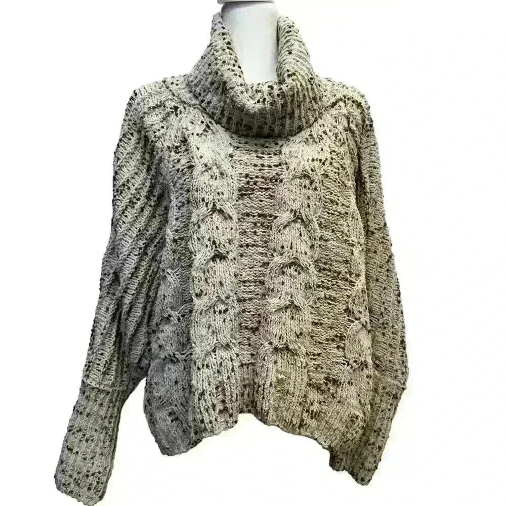 ANtHROPOLOGY’s MOON & MADISON OVERSIZED COWL NECK YUMMY SOFT SWEATER SIZE M
